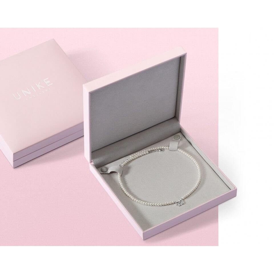 Colar Pérolas Mum, com meninos.