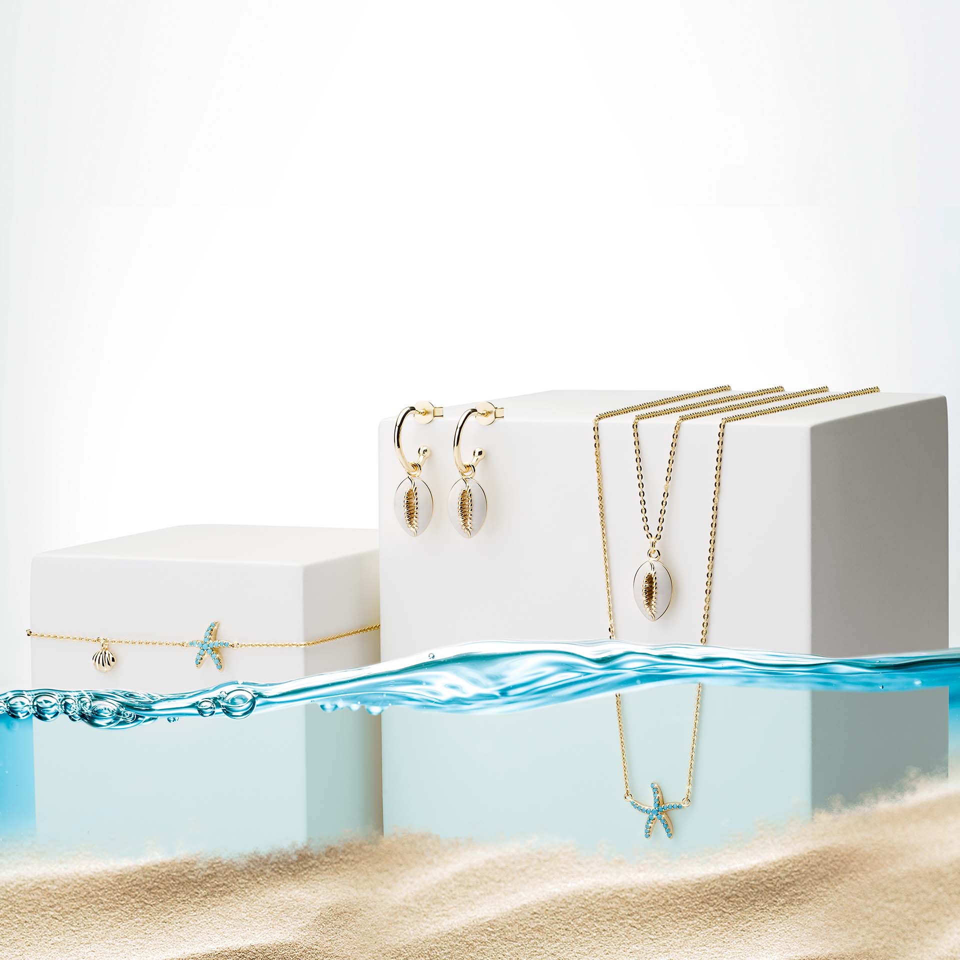 Fun Blue Star Golden Bracelet