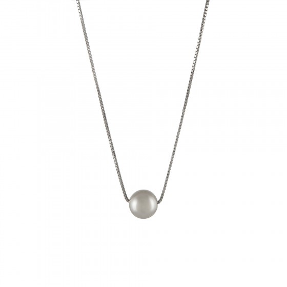 Classy Simple Pearl Necklace