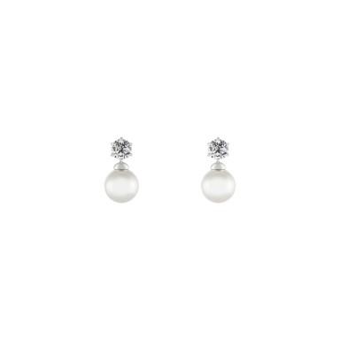 Classy Pearl Solitaire Earrings