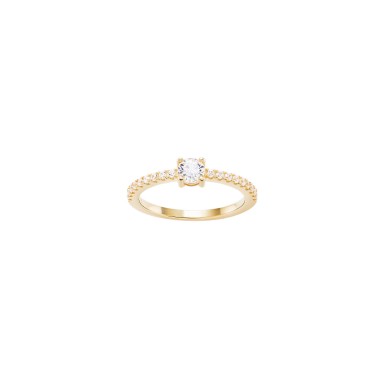 Classy Solitaire Gold Ring