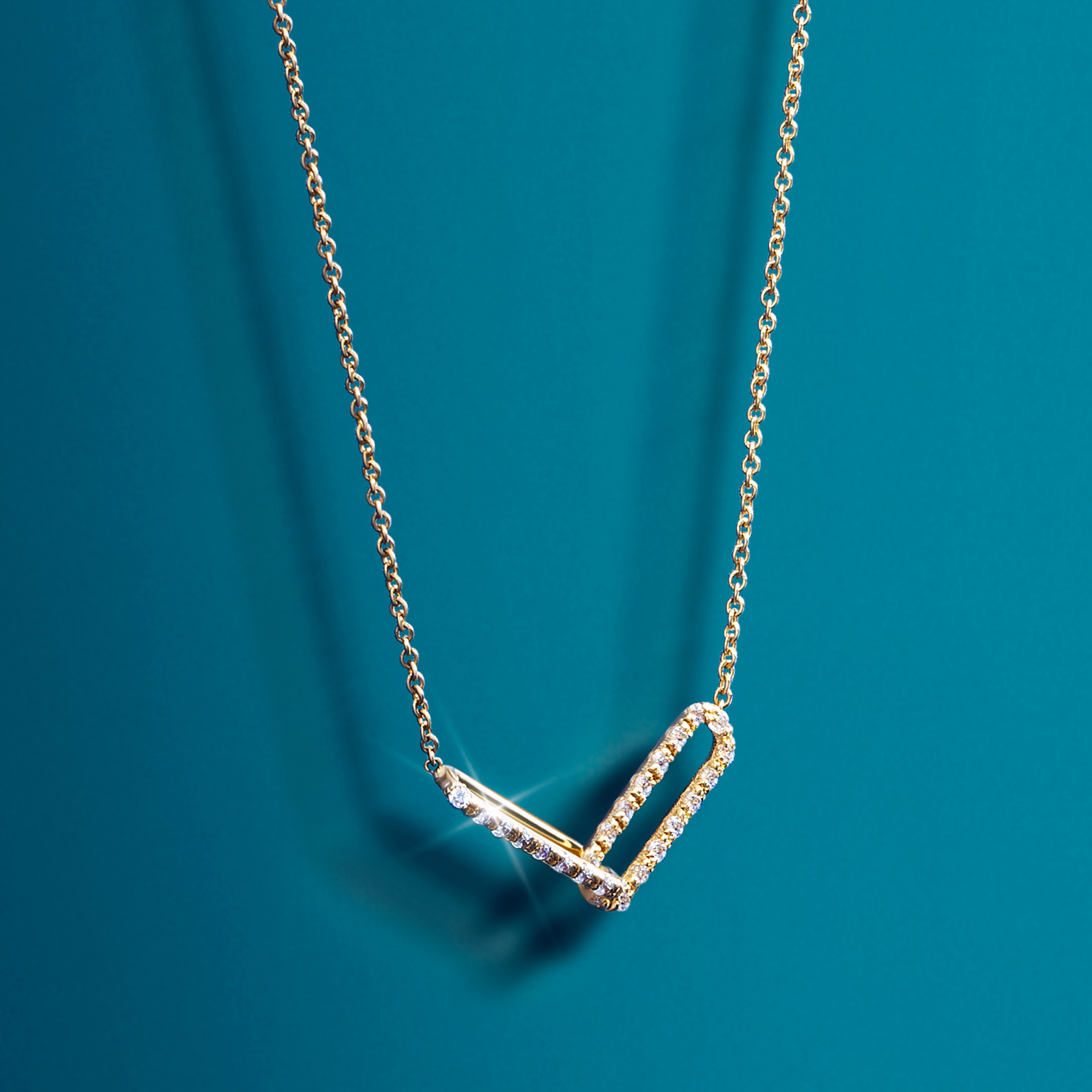 Gold Timeless Interlaced Links Necklace