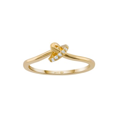 Classy Knot Golden Ring