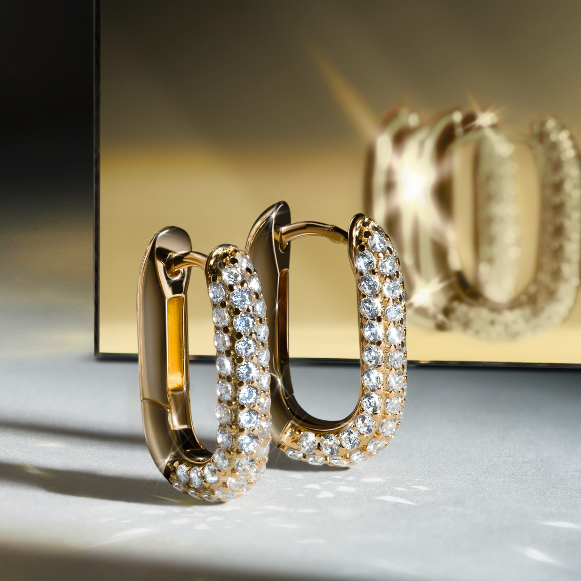 Bold Daily Shiny Hoops