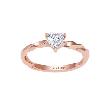 Love in Rose Heart Braid Ring