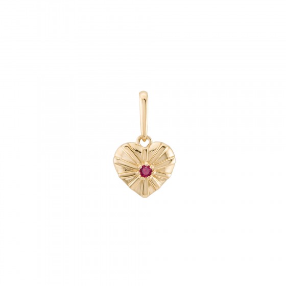 Gold Timeless Heart Pendant