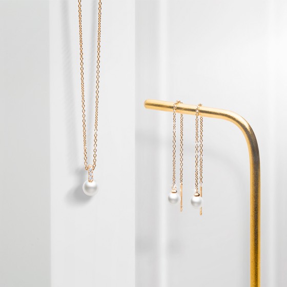 Pearls Chain Earrings