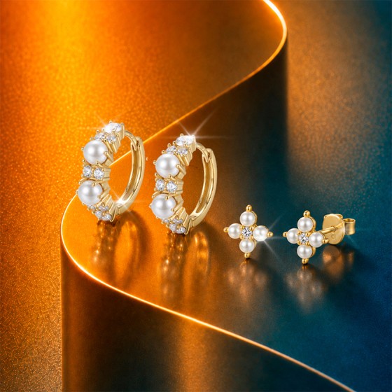 Classy Flower & Pearl Earrings